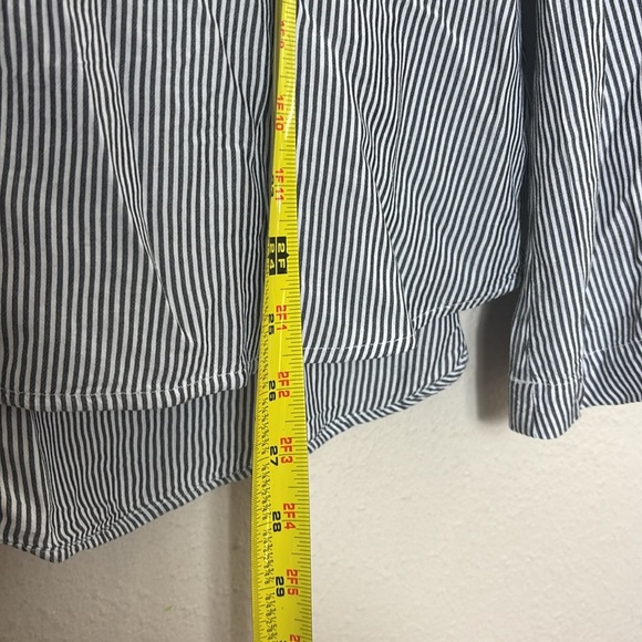 Cloth & Stone Stripe Button Down Shirt grey white wide sleeves size M - Picture 7 of 8